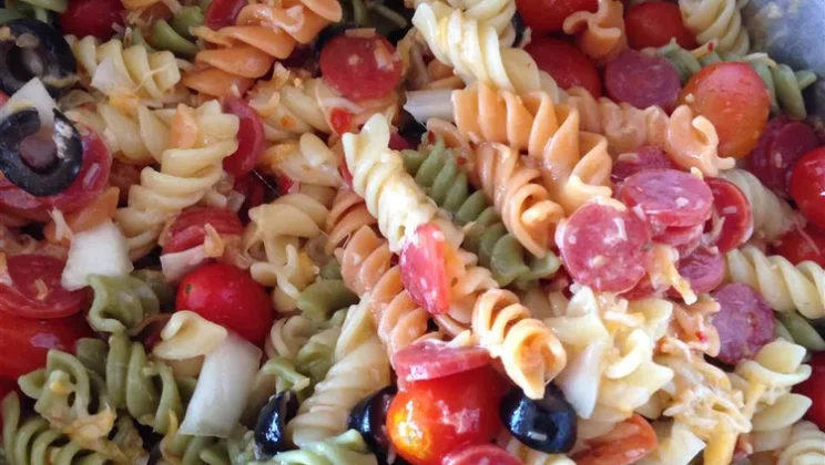 How to Make Delicious Classic Italian Pasta Salad — Quick & Easy!